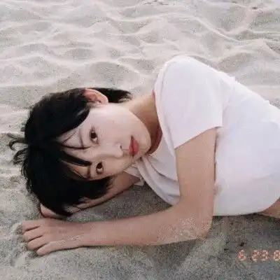 一句话的说说短句子,句句触碰心底
