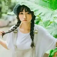 森系暖色系女生头像图片
