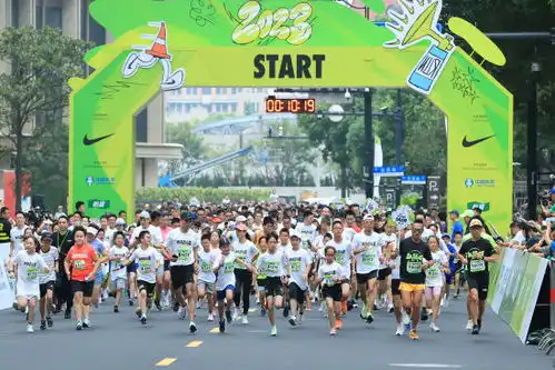 上马speedx系列赛2023耐克少儿跑鸣枪起跑
