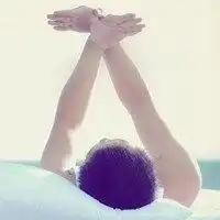 韩系男头穿暖衣头像微信头像图片大全
