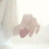 很受喜爱的纯白色的唯美意境个性头像

