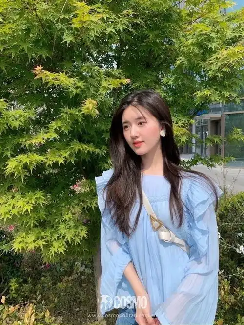 刘诗诗的裙子怎么这么甜多了一条边
