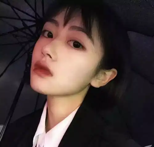 头像篇喜欢你,就像是温柔的理性
