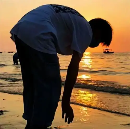 别人都看不出来的不明显情侣头像,你能看出来吗
