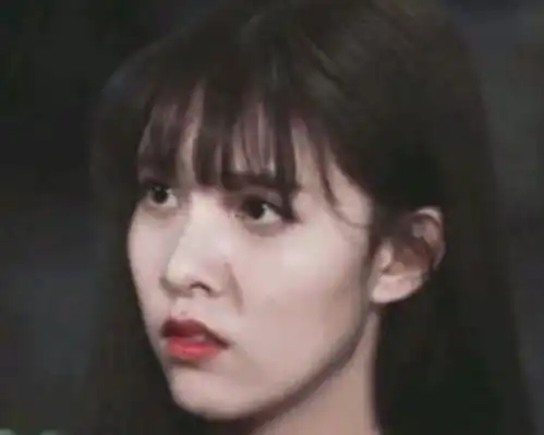 一个女人过得如不如意,看她的打扮就一清二楚了,别傻傻不懂
