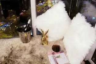 逸品装饰分享ins风住在云端看风景,这个60㎡家有个270观景窗

