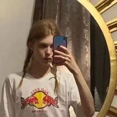 上次的头像不够好看我要放大招了
