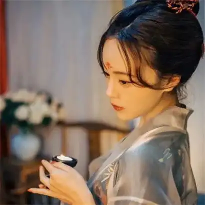女生真人古风头像,分享给酷爱古风系的朋友们
