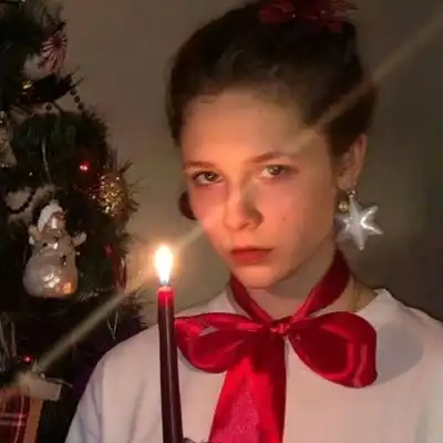 超好看的ins风女头,女生氛围感头像超好看看不腻
