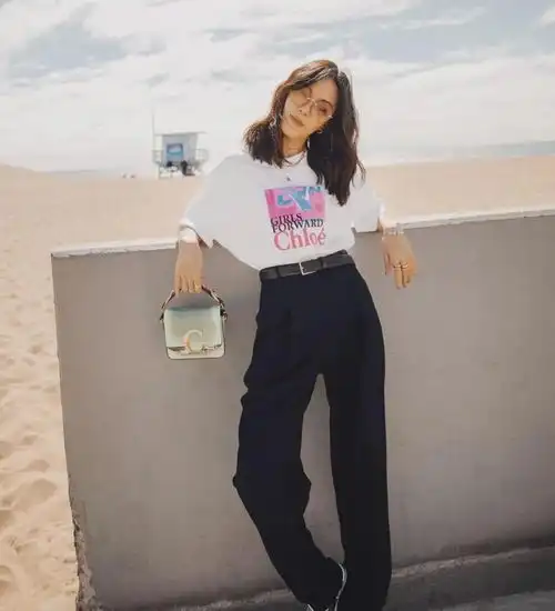 小黑裤土不土你说了算今夏流行这样穿,时髦显瘦有气质
