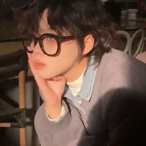 男生头像南来北往,不辜生活,不迷失方向
