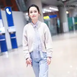 李沁太会穿了,周冬雨杨幂的少女颜都赢不了她
