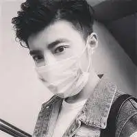微信头像女真人戴口罩微信头像图片大全
